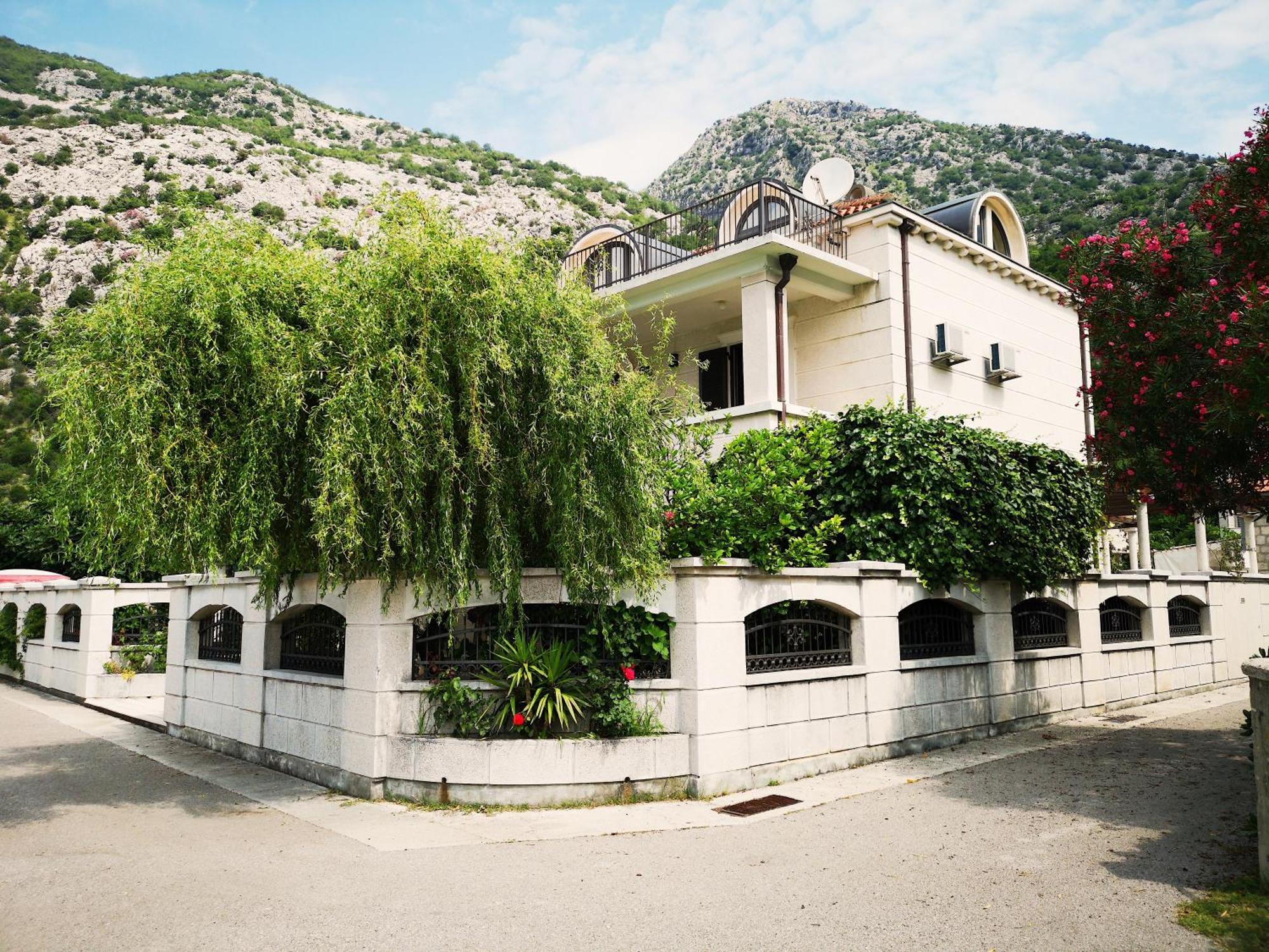 Villa Teuta 리산 외부 사진