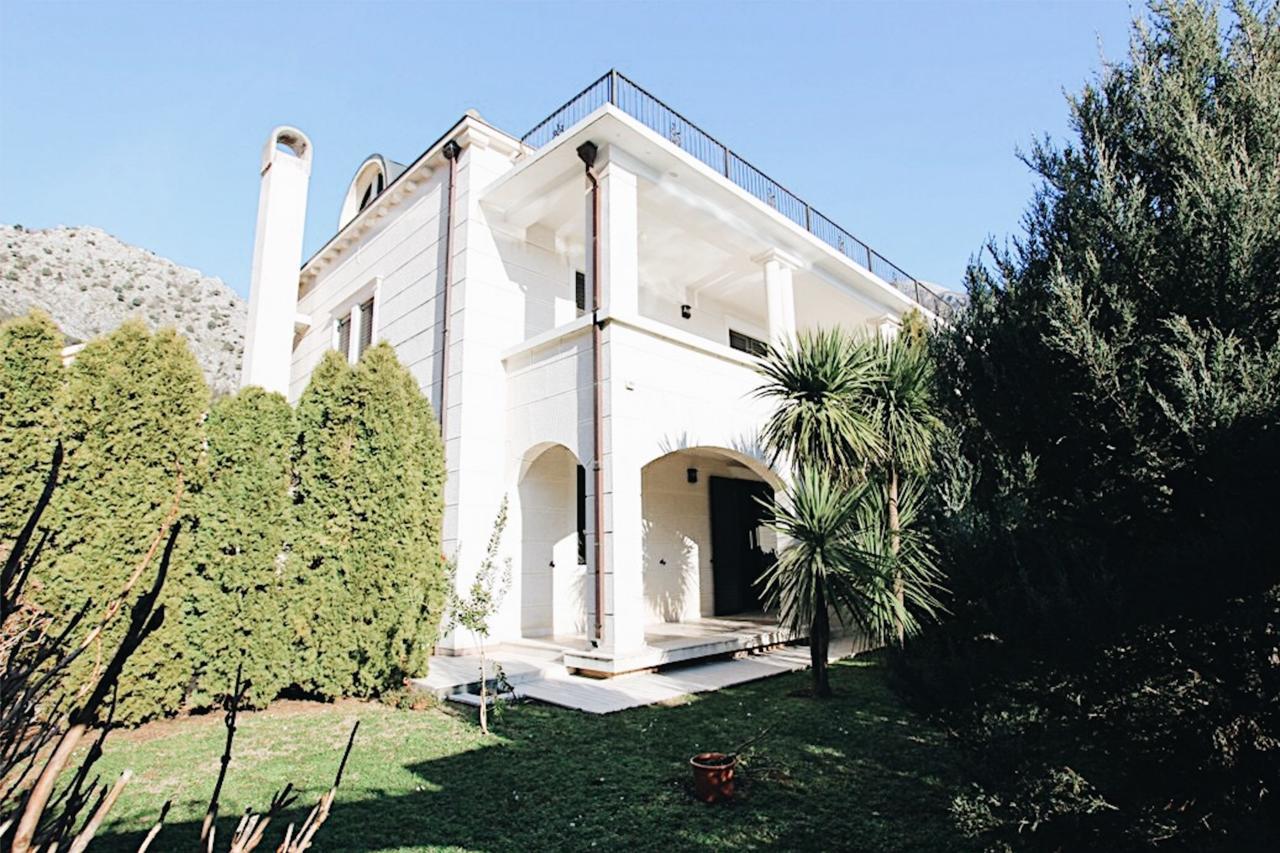 Villa Teuta 리산 외부 사진